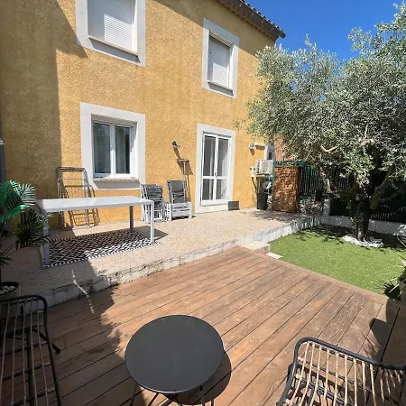 Apartment Terrasse Parking Uzès